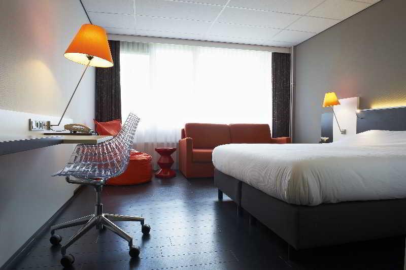 Postillion Utrecht Бюнник Экстерьер фото