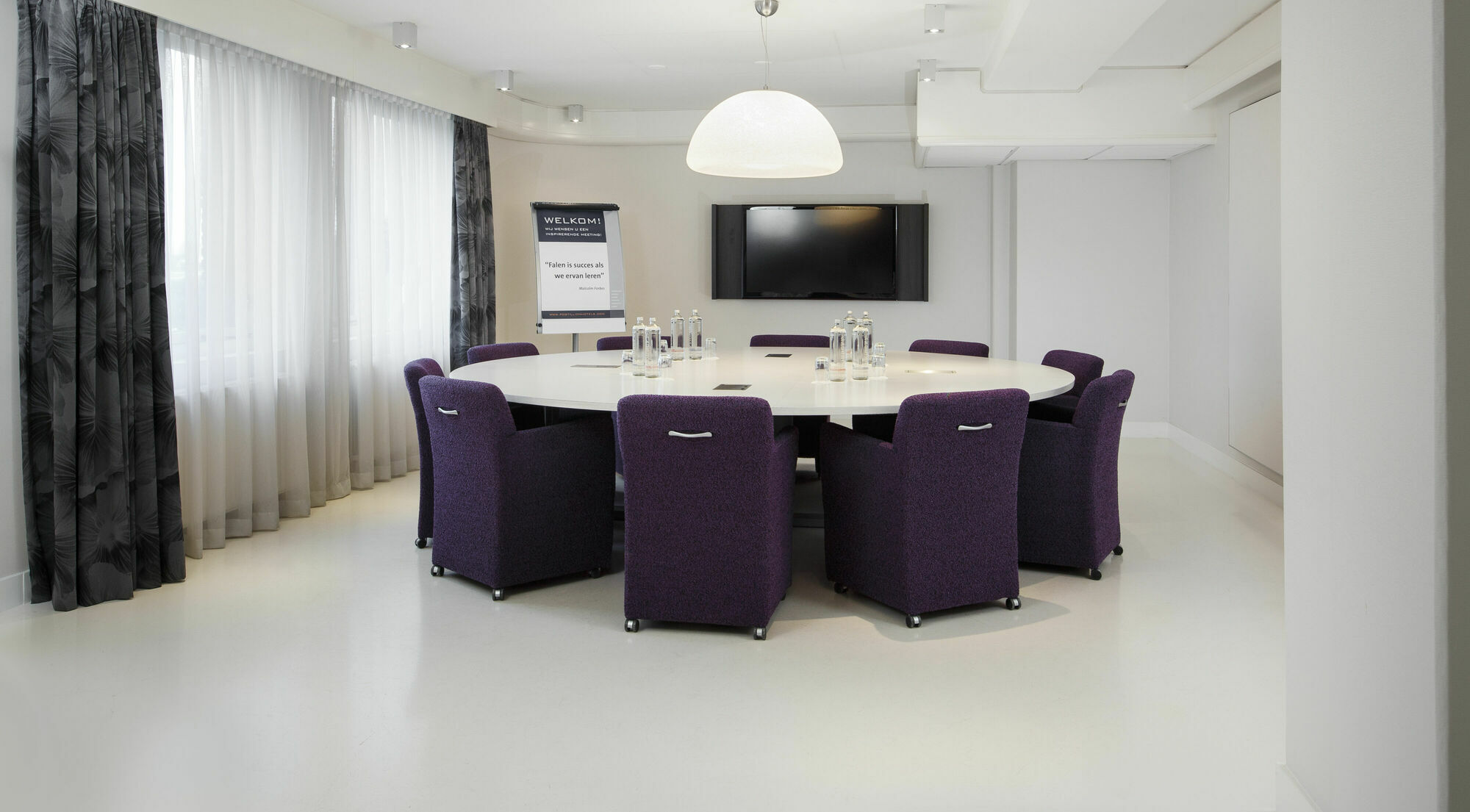 Postillion Utrecht Бюнник Экстерьер фото